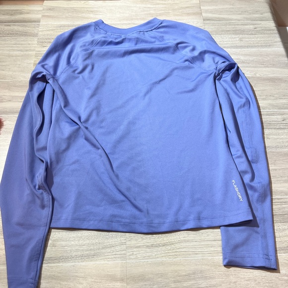 The North Face Amphibious Long-Sleeve Sun Top - Girls' size large - Picture 7 of 8